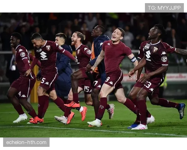 克鲁伊夫精准掌控比赛节奏，带领球队实现精彩逆转