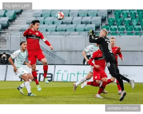 弗赖堡火力全开,新赛季强势表现引瞩目 弗赖堡火力全开,新赛季强势表现引瞩目