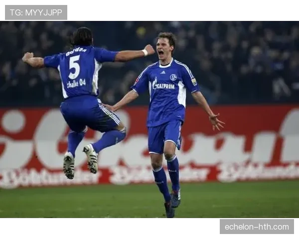 沙尔克反击战术奏效,强势崛起引足坛关注 沙尔克反击战术奏效,强势崛起引足坛关注